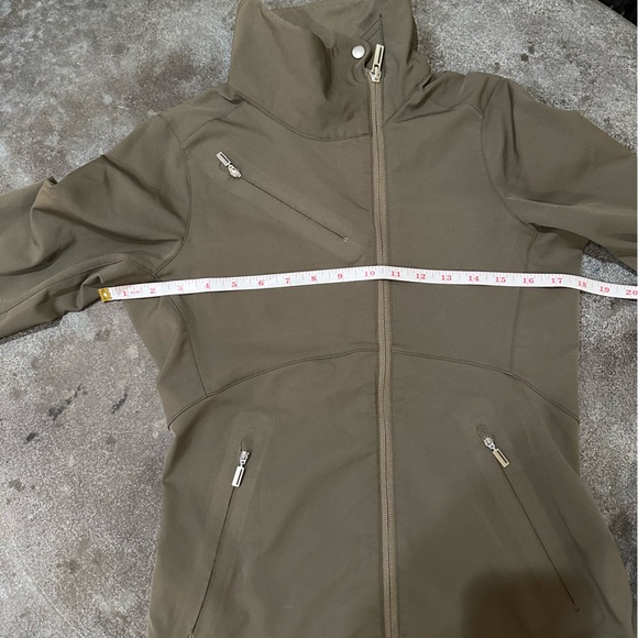Nau asymmetrical zip jacket army green water resistant womens size xs - Picture 9 of 14